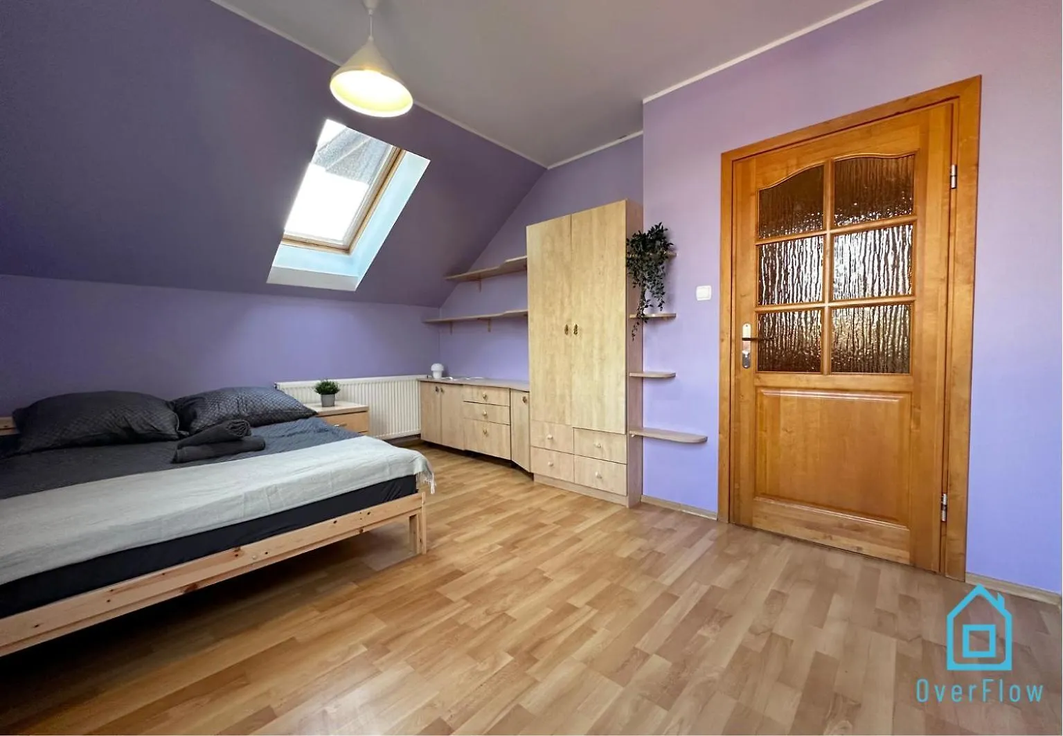 Homestay Purple Room - Charming Place, 15 Minutes To Gdansk Old Town & 5 Minutes To Seaside