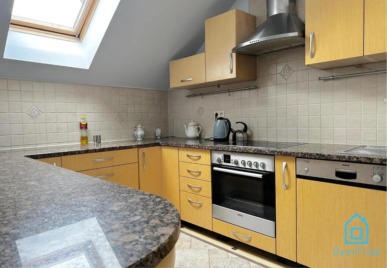 Purple Room - Charming Place, 15 Minutes To Gdansk Old Town & 5 Minutes To Seaside Poland