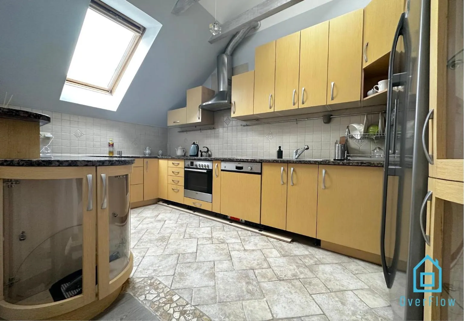 Homestay Purple Room - Charming Place, 15 Minutes To Gdansk Old Town & 5 Minutes To Seaside